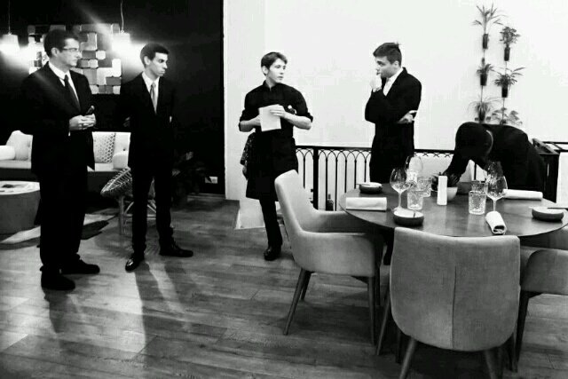 V restauraci Rodolpha Pottiera