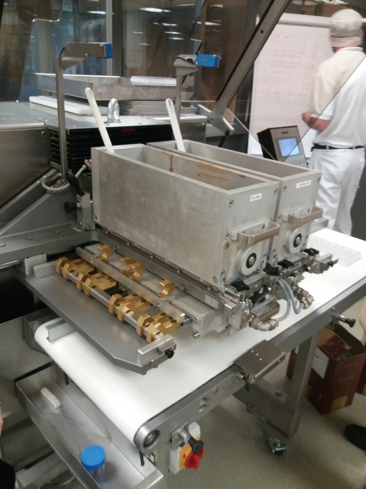 Stroj na pralinky.jpg Stroj na pralinky