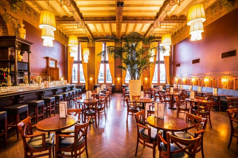 Ams.jpg Amsterdam Centraal, Grand Cafe Restaurant 1e Klas foto ©: Grand Cafe Restaurant 1e Klas