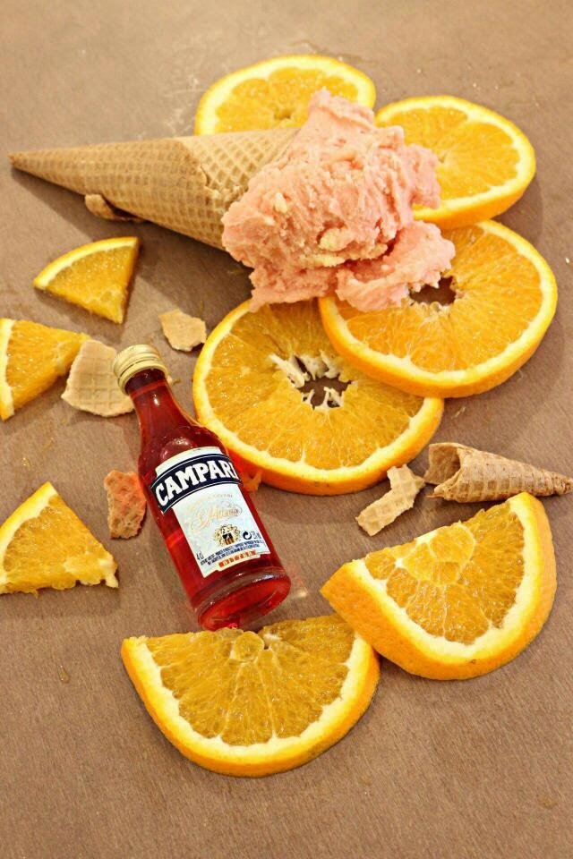 Sorbet ze sicilského krvavého pomeranč s campari Sorbet ze sicilského krvavého pomeranč s campari