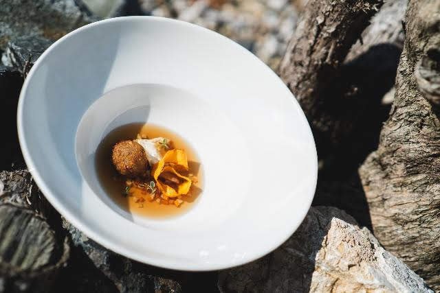 Nově se menu nemění každé dva týdny, ale přibližné každé dva měsíce.jpg Nově se menu nemění každé dva týdny, ale přibližné každé dva měsíce