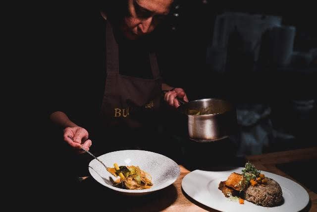 Buddha Balbínova.jpg Asijská kuchyně v rukou šéfkuchařky Sofie Smith nemá u nás obdoby