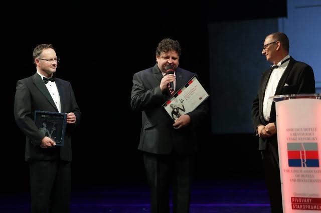 Restauratér roku 2018 - Hotelové restaurace Michal Göth - Hotel Miura - Šéfkuchař.jpg Restauratér roku 2018 - Hotelové restaurace Michal Göth - Hotel Miura - Šéfkuchař