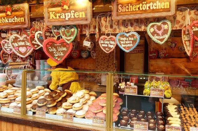 V adventním čase je sladká nabídka ve Vídni ještě mnohem větší.jpg V adventním čase je sladká nabídka ve Vídni ještě mnohem větší