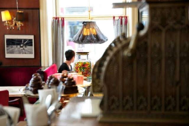 Café Diglas tu stojí od roku 1923, ale jméno Diglas zná vídeňská gastronomie dokonce už od roku 1875.jpg Café Diglas tu stojí od roku 1923, ale jméno Diglas zná vídeňská gastronomie dokonce už od roku 1875