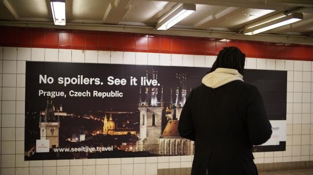 Vtipný slogan láká Američany k návštěvě Prahy a okolí.jpg Třeba to Američani pochopí ?