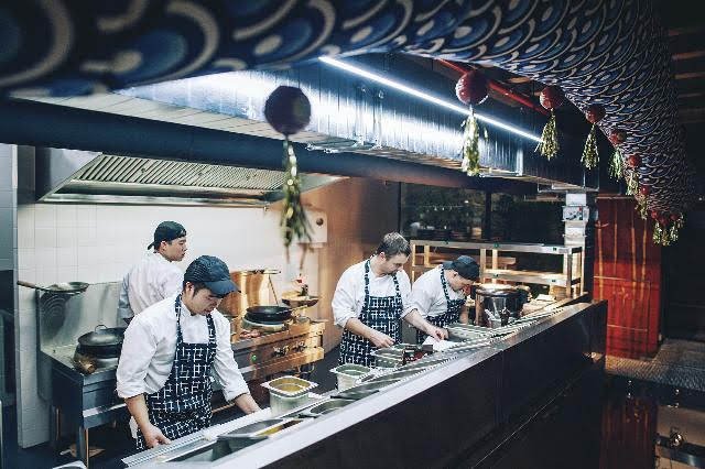 Restaurace SIA, kuchyň.jpg Restaurace SIA, kuchyň