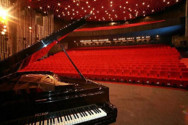 Thermal čeká rekonstrukce na etapy.jpg Thermal čeká rekonstrukce na etapy