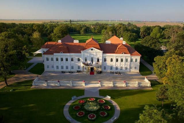 Art Hotel Kaštieľ.jpg Art Hotel Kaštieľ