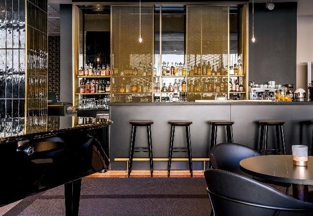 Legendární hotel Diplomat je po celkové rekonstrukci.jpg Legendární hotel Diplomat je po celkové rekonstrukci