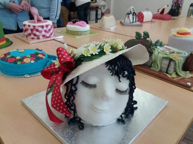 Ukázky práce z víkendového setkání cukrářů a cukrářek v Nasavrkách.jpg Ukázky práce z víkendového setkání cukrářů a cukrářek v Nasavrkách