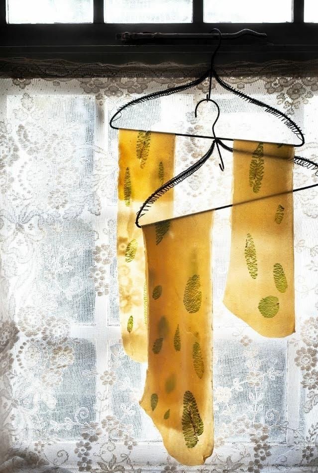 Aimee Twigger (Británie): Drying Pasta.jpg Aimee Twigger (Británie): Drying Pasta