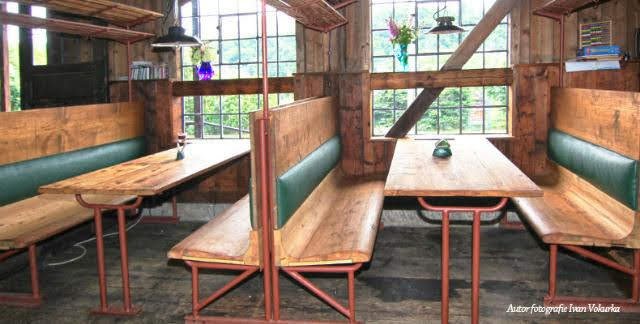 Restaurace Tomáše Hanáka Zastávka Nižbor, fotografie Ivan Vokurka.jpg Restaurace Tomáše Hanáka Zastávka Nižbor, fotografie Ivan Vokurka