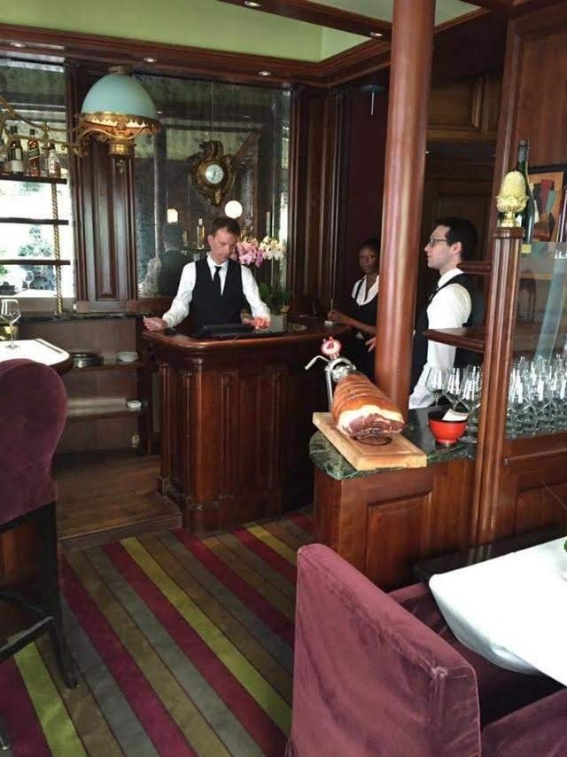 Restaurace La Fontaine Gaillon.jpg Restaurace La Fontaine Gaillon