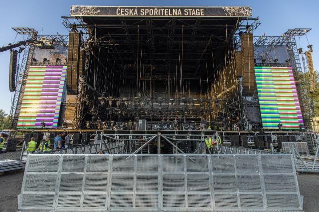 Už se to stavi.jpg Už se to stavi