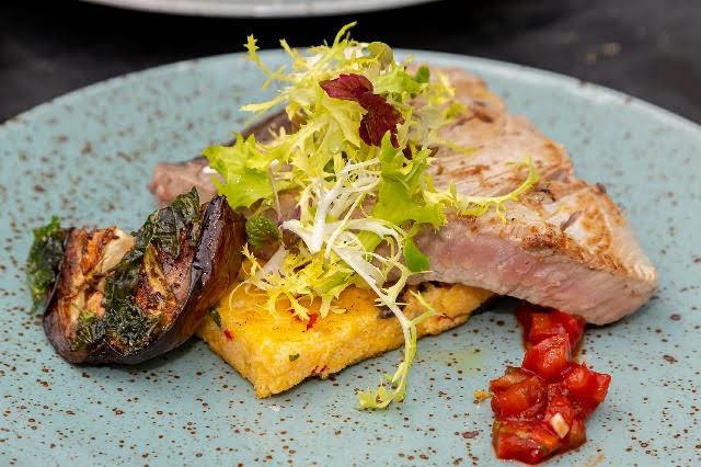 Tuňákobraní se na zahrádce Žofín Garden bude konat ve středu 28. srpna.jpg Tuňákobraní se na zahrádce Žofín Garden bude konat ve středu 28. srpna