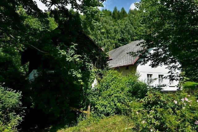 Hrádeček, (c) Mapy.cz Miloslav Pšenička.jpg Hrádeček, (c) Mapy.cz Miloslav Pšenička