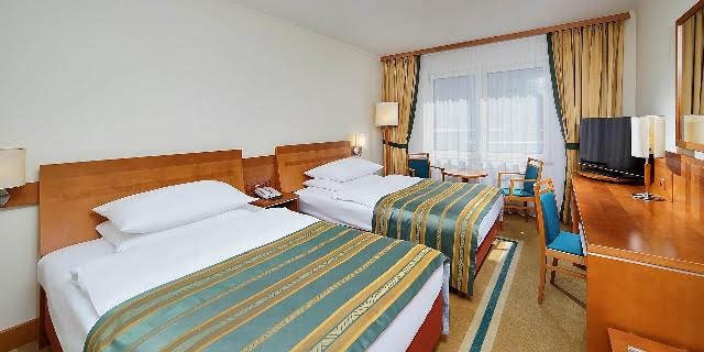 Brněnský Holiday Inn změní název i podobu.jpg Brněnský Holiday Inn změní název i podobu