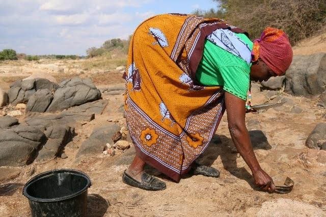 Sběr a výroba posvátné soli Baleni.jpg Sběr a výroba posvátné soli Baleni