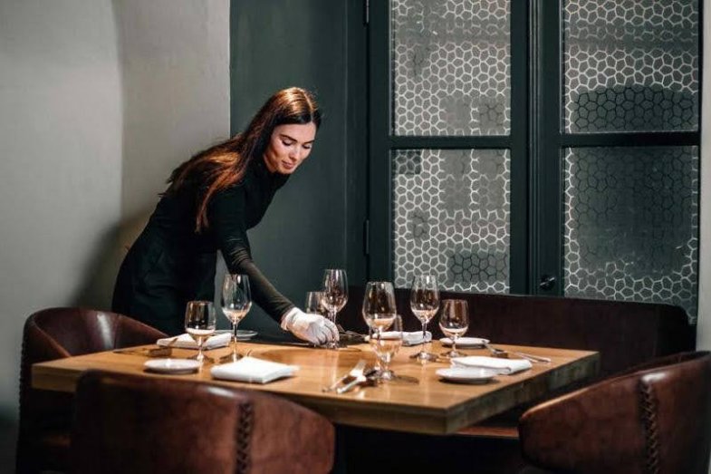 Také v Degustation šéfkuchaře Oldy Sahajdáka můžou zase slavit.jpg Také v Degustation šéfkuchaře Oldy Sahajdáka můžou zase slavit