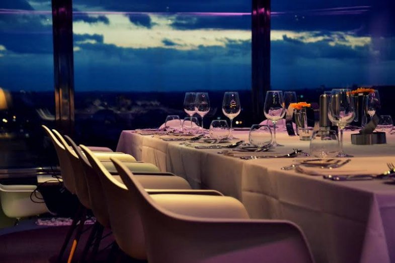 Interiér restaurace OBLACA.jpg Interiér restaurace OBLACA