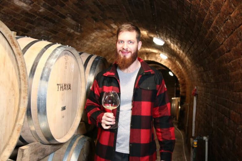 Šampionem soutěže se na základě výběru v „superkomisi“ stal Pinot blanc (Rulandské bílé), pozdní sběr, 2018 z vinařství THAYA z Hnanic.jpg Šampionem soutěže se na základě výběru v „superkomisi“ stal Pinot blanc (Rulandské bílé), pozdní sběr, 2018 z vinařství THAYA z Hnanic