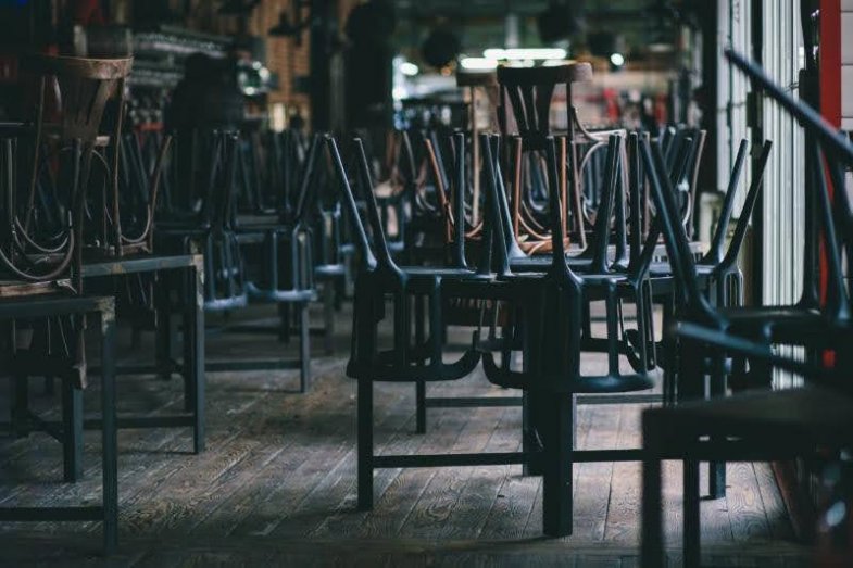 Uzavřená restaurace, ilustrační fotografie.jpg Uzavřená restaurace, ilustrační fotografie