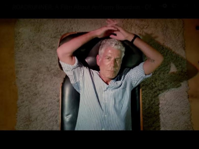 Fotografie: trailer filmu Roadrunner a Film about Anthony Bourdain, Focus Features https://www.focusfeatures.com/roadrunner.jpg Fotografie: trailer filmu Roadrunner a Film about Anthony Bourdain, Focus Features https://www.focusfeatures.com/roadrunner