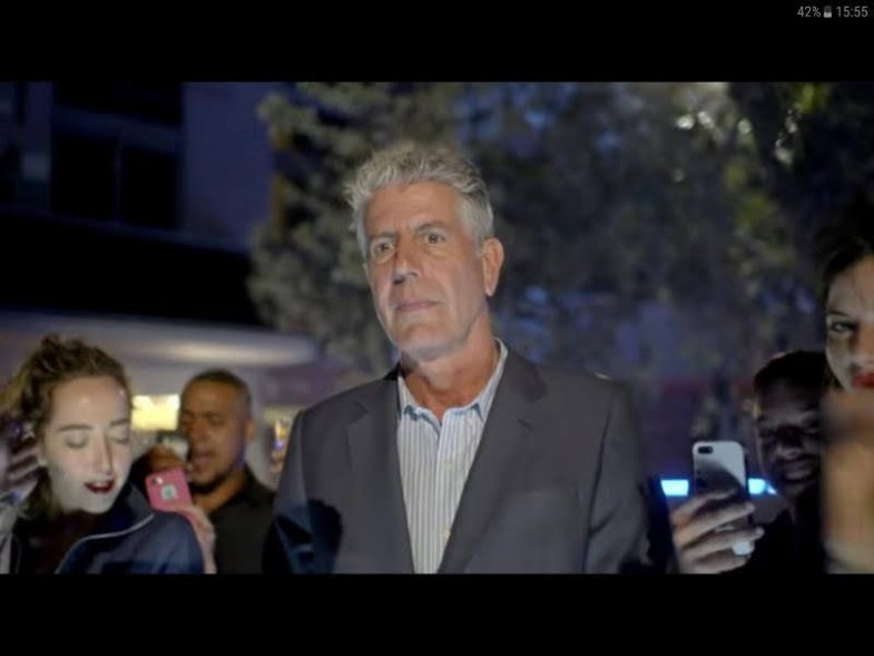 Fotografie: trailer filmu Roadrunner a Film about Anthony Bourdain, Focus Features https://www.focusfeatures.com/roadrunner.jpg Fotografie: trailer filmu Roadrunner a Film about Anthony Bourdain, Focus Features https://www.focusfeatures.com/roadrunner