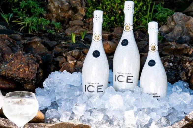 Mucha Sekt sklízel medaile na Cuvée Ostrava.jpg Mucha Sekt sklízel medaile na Cuvée Ostrava