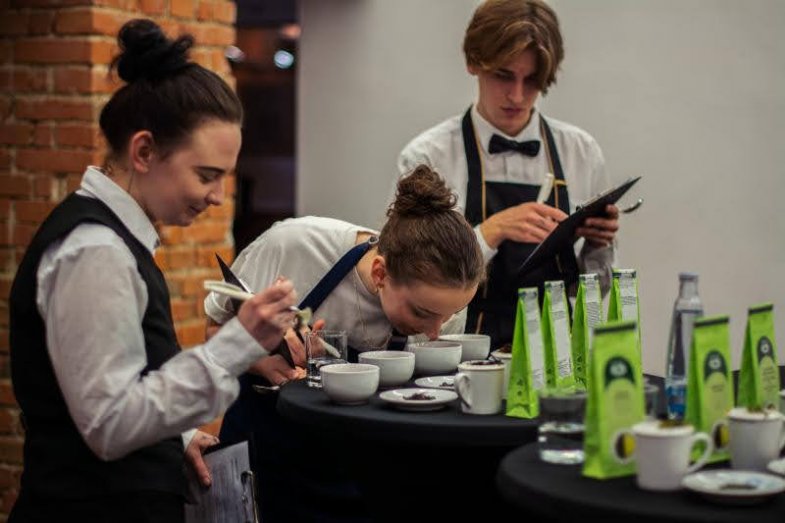 Studenti ze středních gastronomických škol zápolili ve středu 20. dubna o novou prestižní trofej CBA Team Challenge.jpg Studenti ze středních gastronomických škol zápolili ve středu 20. dubna o novou prestižní trofej CBA Team Challenge