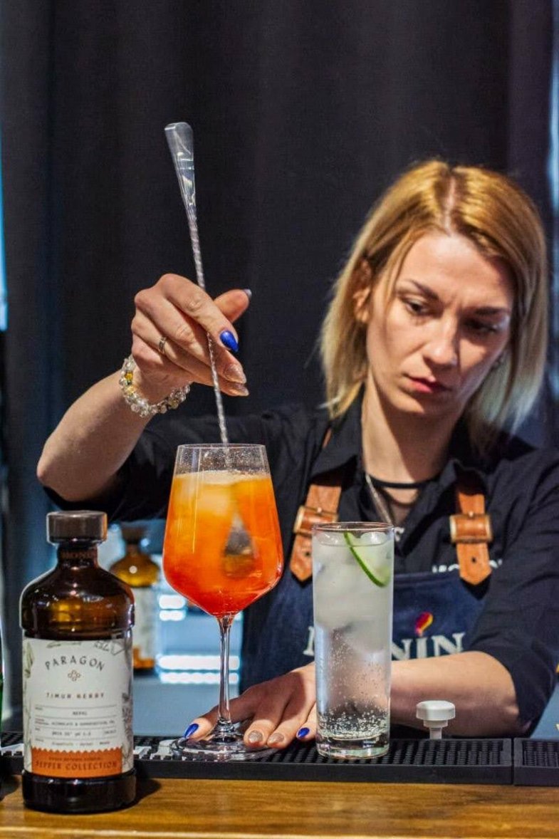 Studenti ze středních gastronomických škol zápolili ve středu 20. dubna o novou prestižní trofej CBA Team Challenge.jpg Studenti ze středních gastronomických škol zápolili ve středu 20. dubna o novou prestižní trofej CBA Team Challenge