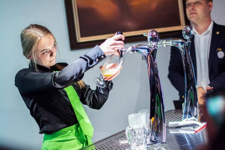 Studenti ze středních gastronomických škol zápolili ve středu 20. dubna o novou prestižní trofej CBA Team Challenge.jpg Studenti ze středních gastronomických škol zápolili ve středu 20. dubna o novou prestižní trofej CBA Team Challenge