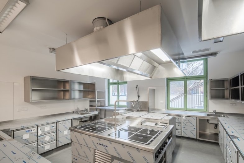 Pražská restaurace Bohemia je po rekonstrukci.jpg Pražská restaurace Bohemia je po rekonstrukci