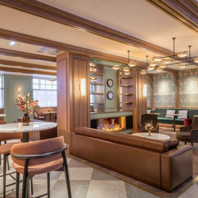 Canfranc Estación, a Royal Hideaway Hotel.jpg Canfranc Estación, a Royal Hideaway Hotel