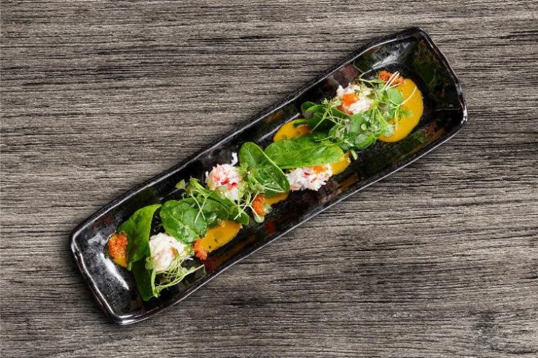 High-end japonská kuchyně na terase pražského Four Seasons.jpg High-end japonská kuchyně na terase pražského Four Seasons