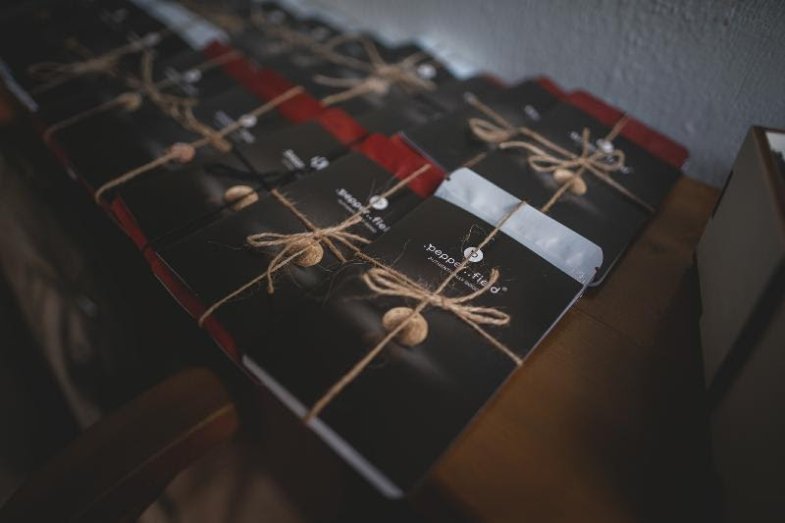 Zcela nevšední chuťový zážitek vám poskytne japonský ROKU Gin s pravým Kampotským pepřem.jpg Zcela nevšední chuťový zážitek vám poskytne japonský ROKU Gin s pravým Kampotským pepřem