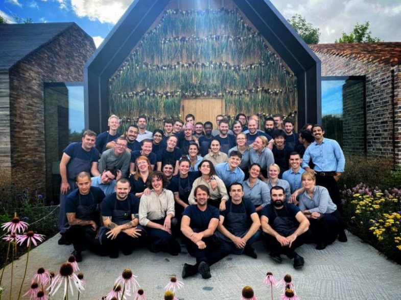 Noma provede výsadek (pop up) v Londyně, fotka týmu restaurace noma.jpg Noma provede výsadek (pop up) v Londyně, fotka týmu restaurace noma