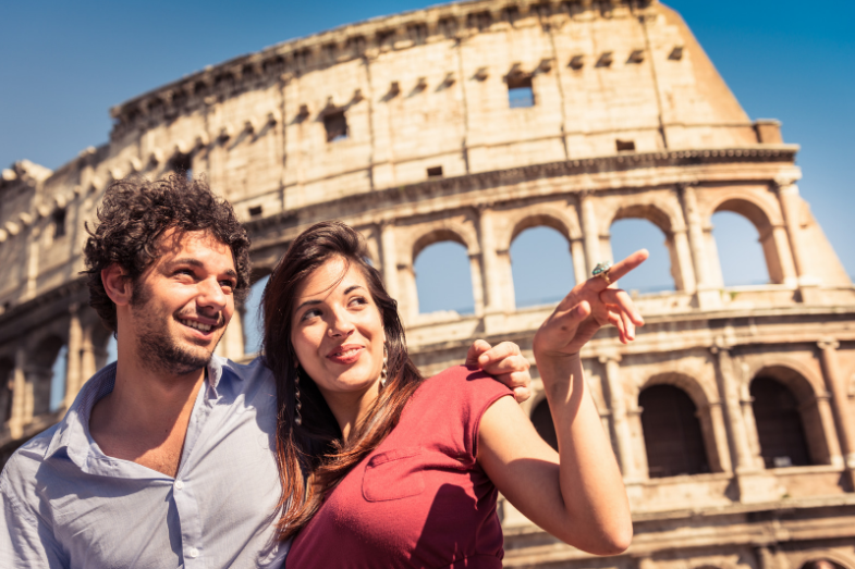 Turisté, Itálie, ilustrační fotografie.png Turisté, Itálie, ilustrační fotografie