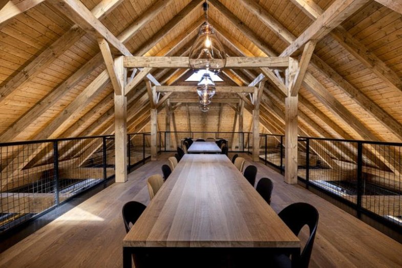 Návštěvnické centrum Bernard stavbou roku.jpg Návštěvnické centrum Bernard stavbou roku