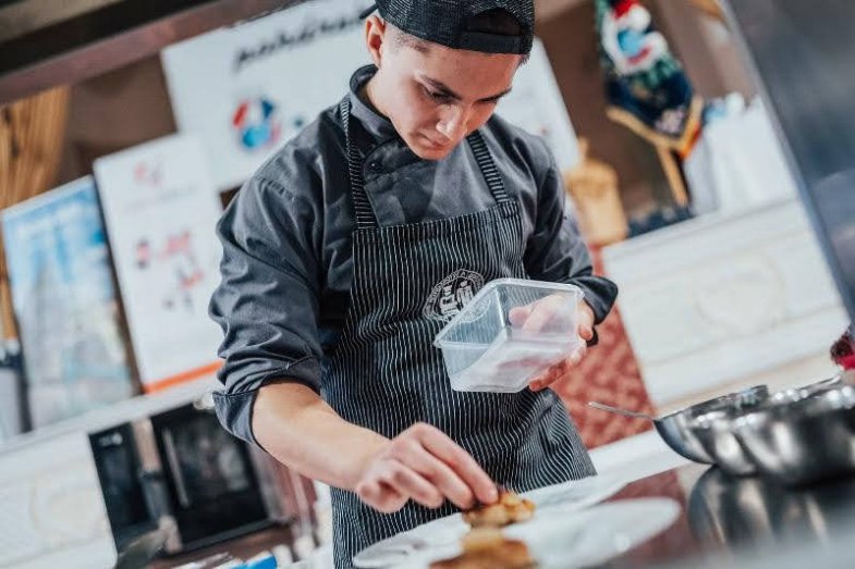 Lázeňský pohárek, soustředění.jpg Lázeňský pohárek, soustředění