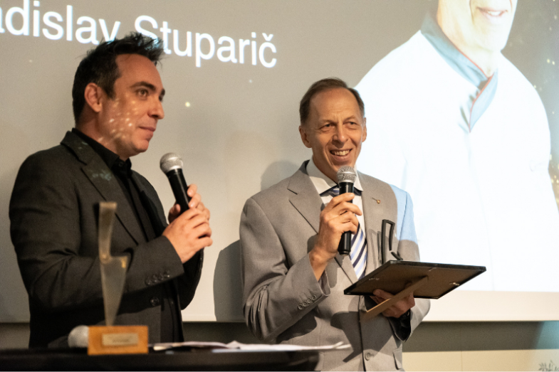 Vladislav Stuparič (vpravo), foto Anketa Zlatý kuchař.png Vladislav Stuparič (vpravo), foto Anketa Zlatý kuchař