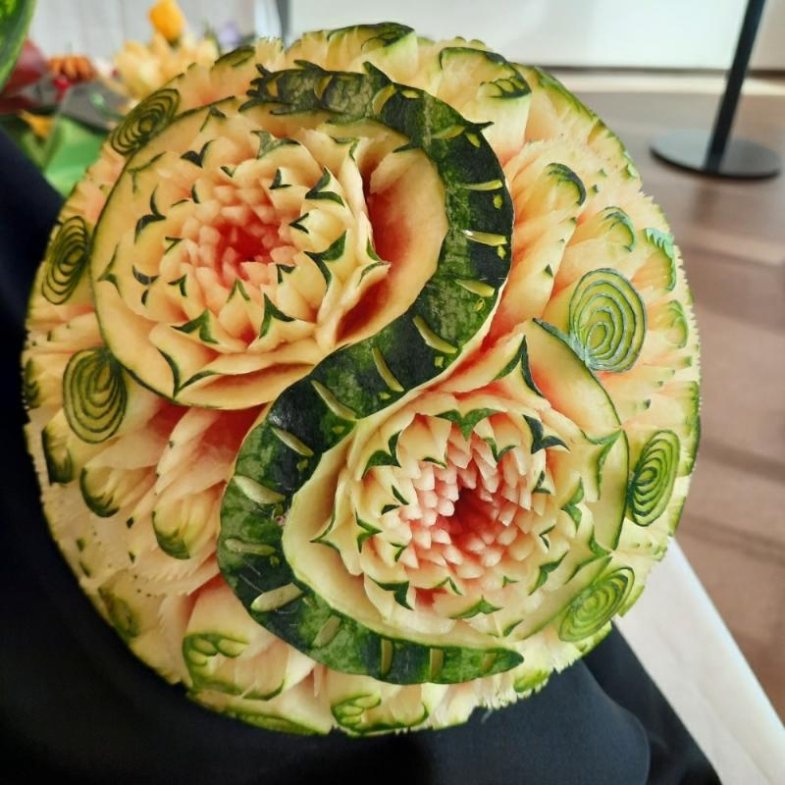 Carving byl opět atraktivní součásti Gastro Hradec Culinary Cupu.jpg Carving byl opět atraktivní součásti Gastro Hradec Culinary Cupu