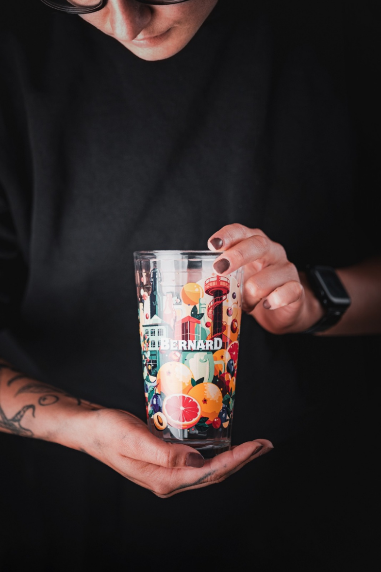 Rodinný pivovar Bernard vstupuje do letošní letní sezóny s novou grafikou.png Rodinný pivovar Bernard vstupuje do letošní letní sezóny s novou grafikou