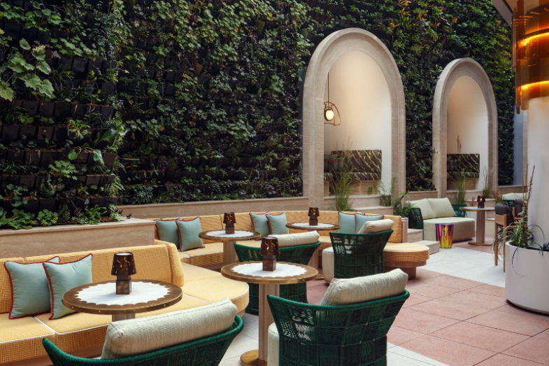 Grand Hotel Evropa znovu otevřel jako W Prague, foto W Prague.png Grand Hotel Evropa znovu otevřel jako W Prague, foto W Prague