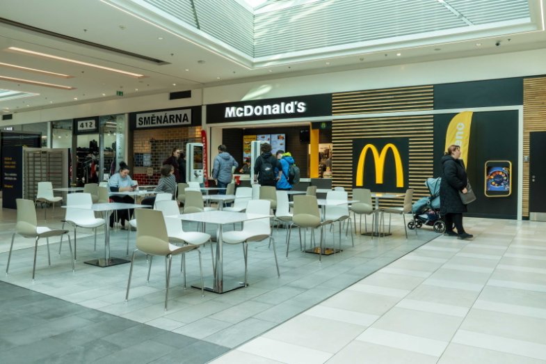 Na Kladně otevřel další McDonald's, fotografie: McDonald's ČR.jpg Na Kladně otevřel další McDonald's, fotografie: McDonald's ČR