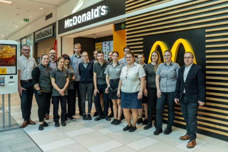 Na Kladně otevřel další McDonald's, fotografie: McDonald's ČR.jpg Na Kladně otevřel další McDonald's, fotografie: McDonald's ČR